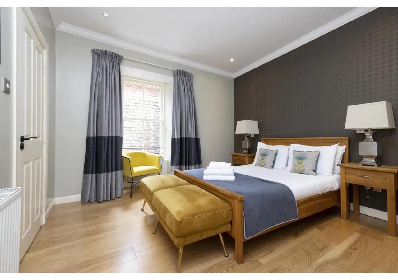 Royal Mile Apartments By Joivy Edinburgh Dış mekan fotoğraf