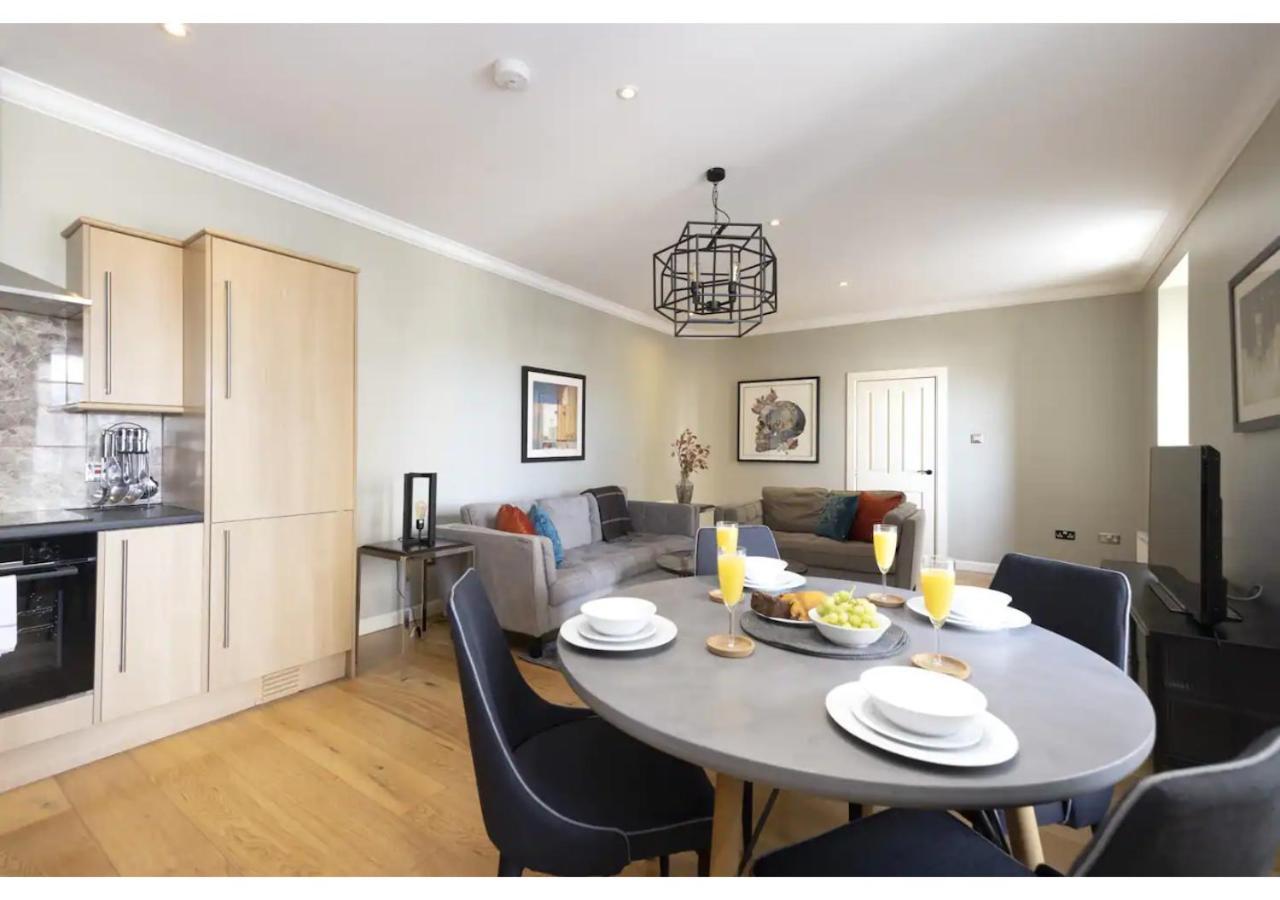 Royal Mile Apartments By Joivy Edinburgh Dış mekan fotoğraf