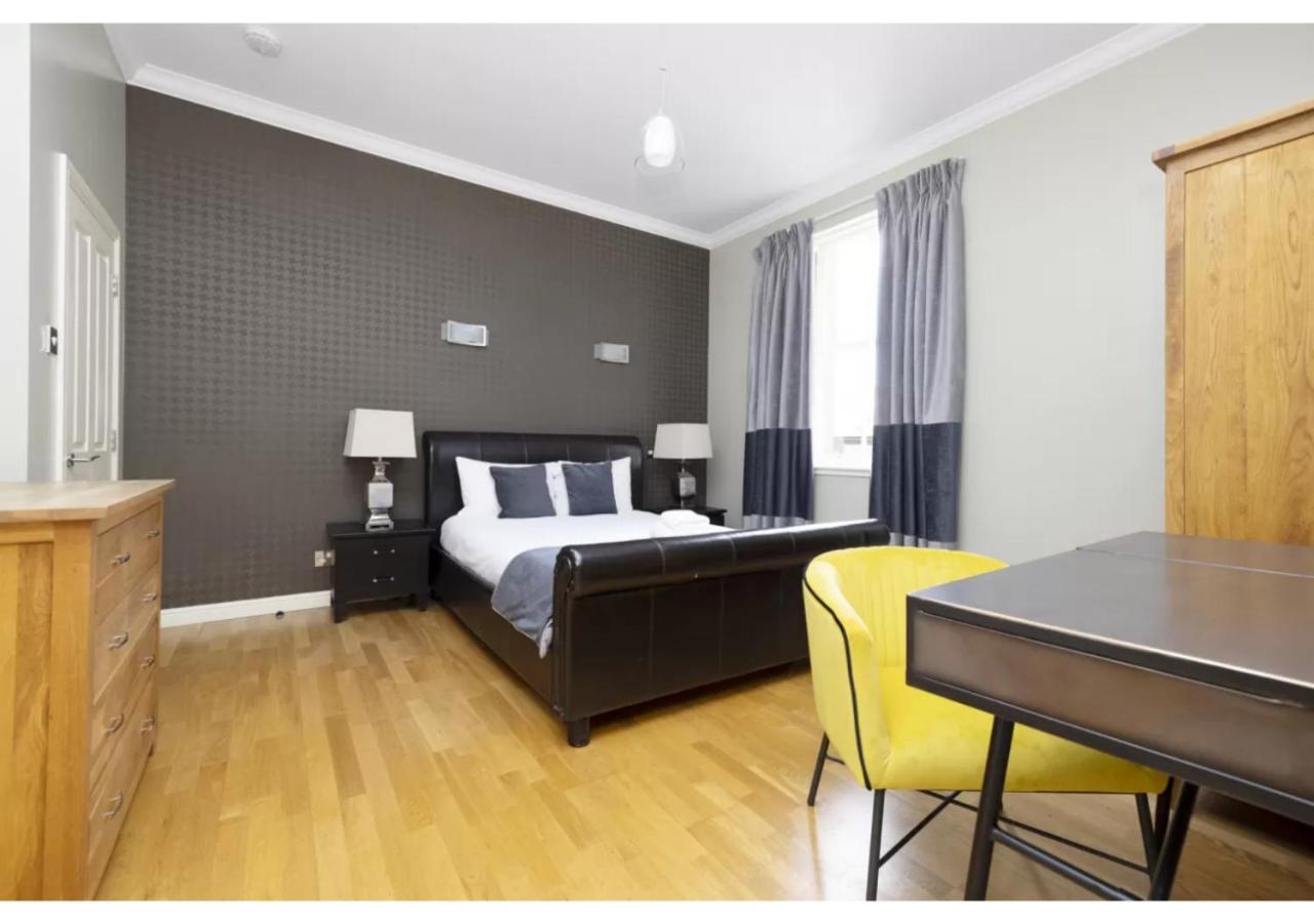 Royal Mile Apartments By Joivy Edinburgh Dış mekan fotoğraf