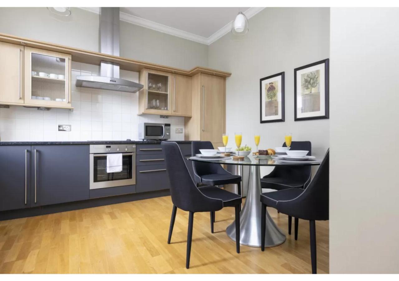 Royal Mile Apartments By Joivy Edinburgh Dış mekan fotoğraf
